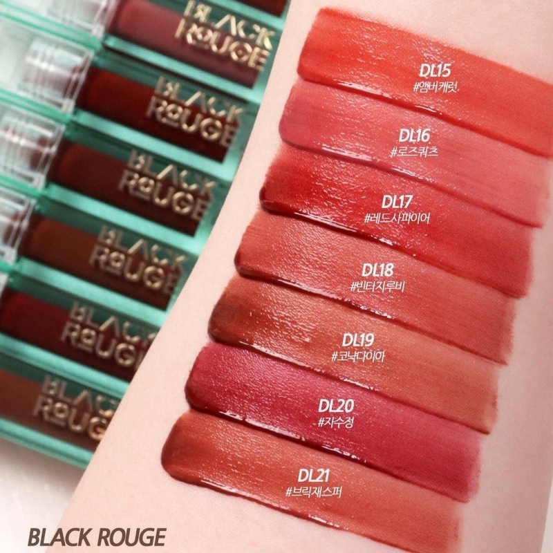 DL18 - Black Rouge Double Layer Over Velvet