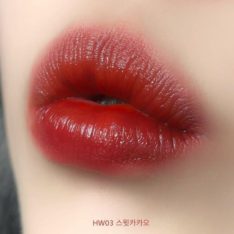 HW03 màu Đỏ Nâu - Son Bóng Black Rouge Half n Half Tinted Water