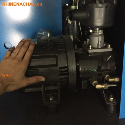 Máy nén trục vít Trung Quốc 7,5kw phun dầu