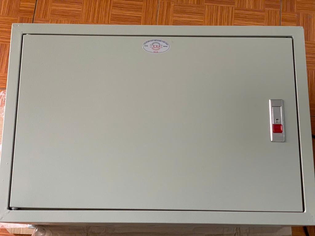 Tủ điện ngang 400x600x250 TH