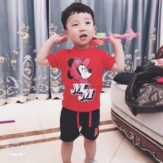 Đồ bộ bé trai chuột Mickey áo đỏ quần xanh đen