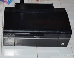 danh-gia-may-in-mau-epson-1390-ve-chat-luong-va-hieu-nang