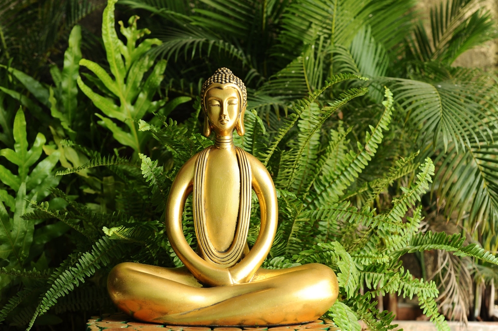 ung-dung-tuong-phat-trong-trang-tri-noi-that