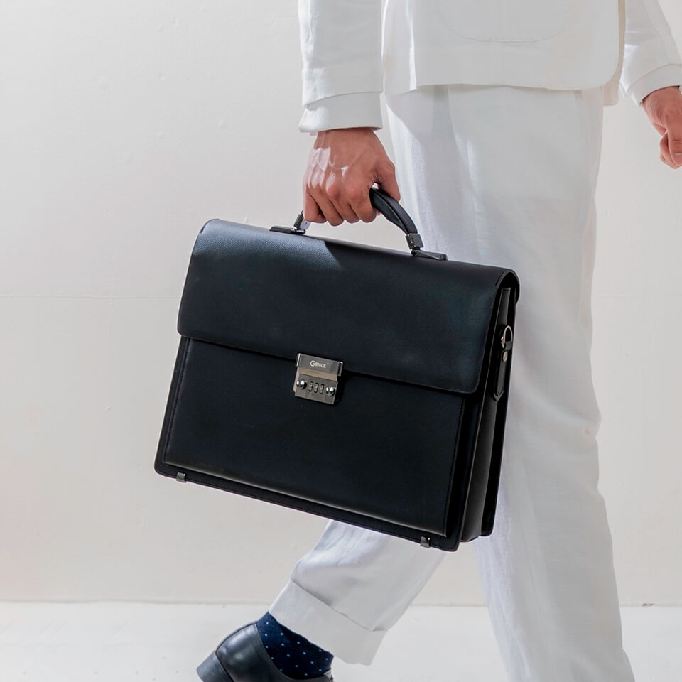 Cặp nam Gence khóa số da bò Epsom cao cấp CTS17 đen