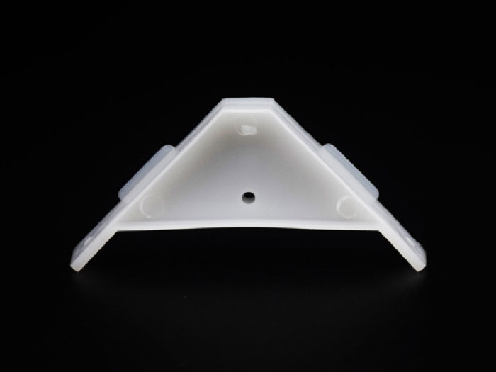 bas nối góc tủ bằng nhựa cứng cáp