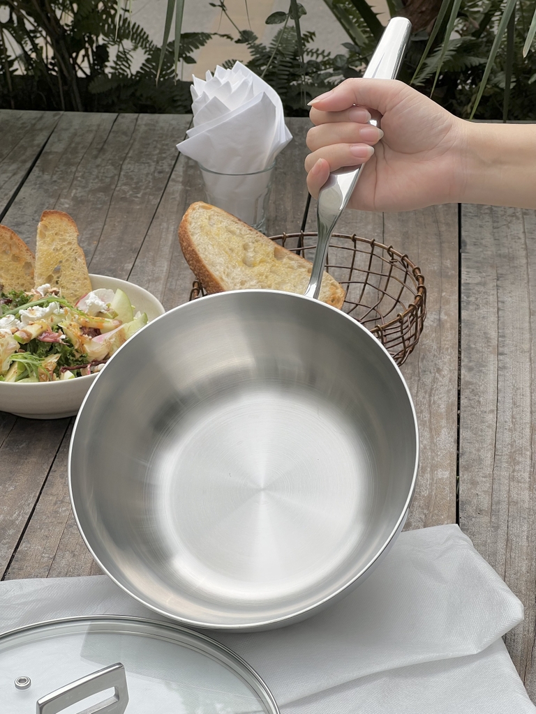 Chảo inox 316 liền khối 5-ply Premium Kaiyo -sâu lòng có vung kính 20cm