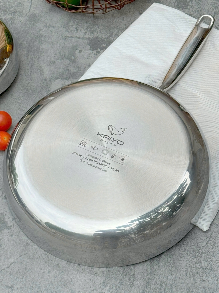 Chảo đúc inox 3 lớp đáy liền Tri-ply Kaiyo, dáng cạn size 26cm