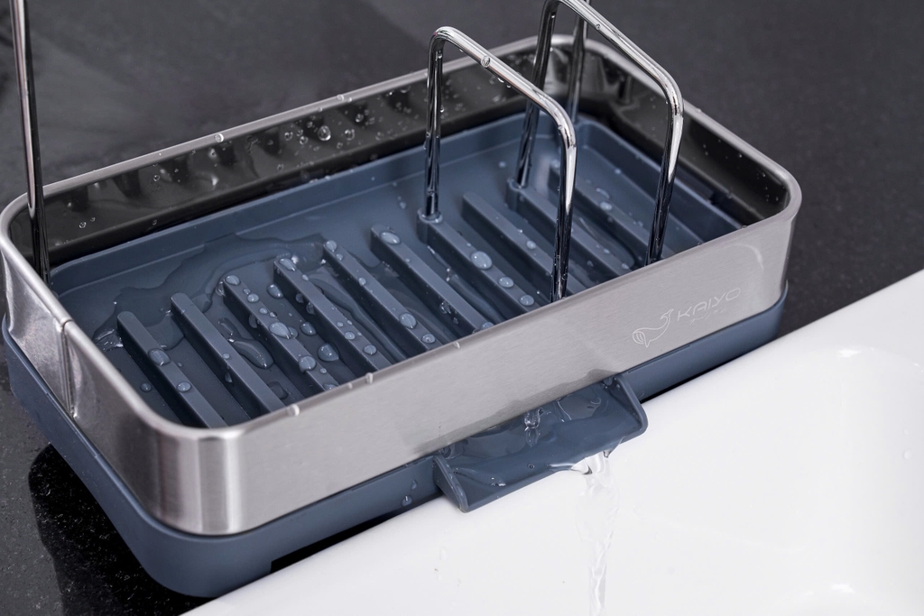 Giá đựng đồ rửa chén bằng inox có khay hứng, thoát nước Kaiyo