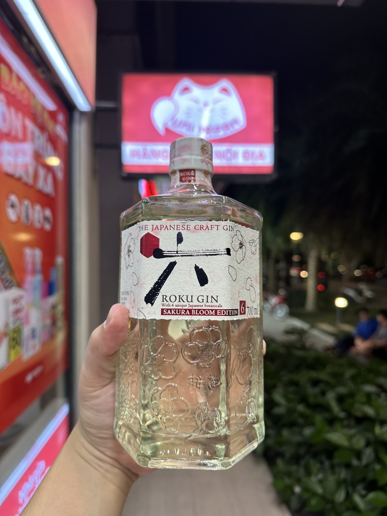 Rượu THE JAPANESE CRAFT GIN ROKU SELECT EDITION 700ML