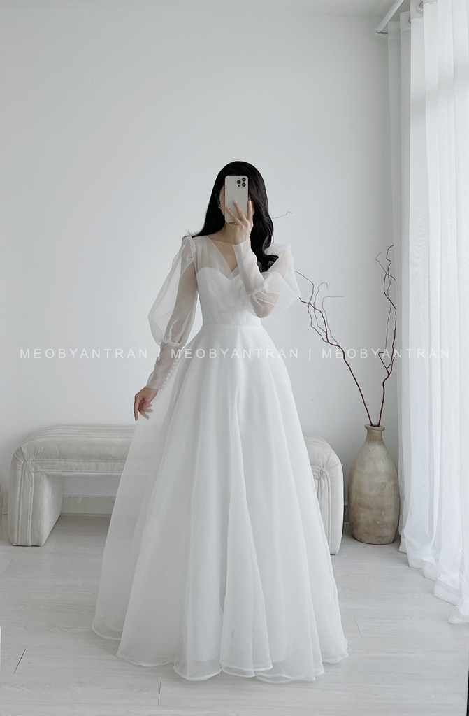 váy cưới voan trắng dài
