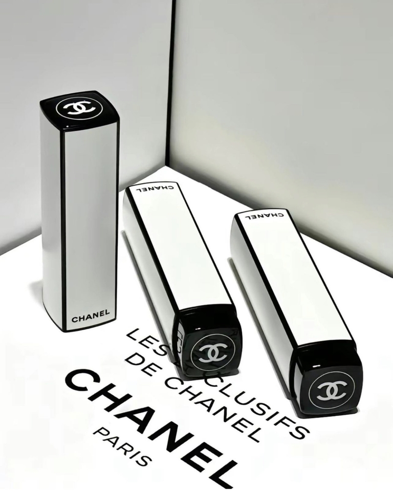 Chanel Rouge Allure Velvet Nuit Blanche