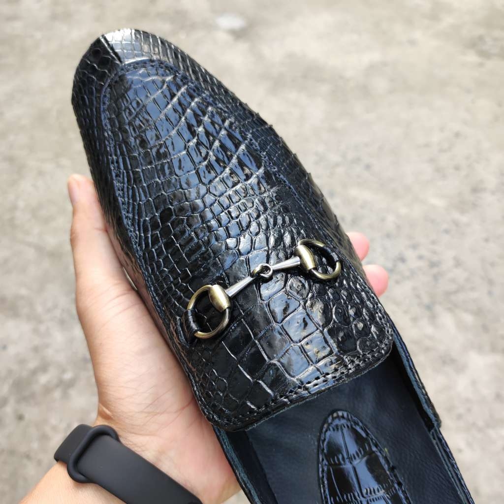 Giày sục Da cá sấu đẹp đẳng cấp. Da bắp có vân đẹp linh hoạt!