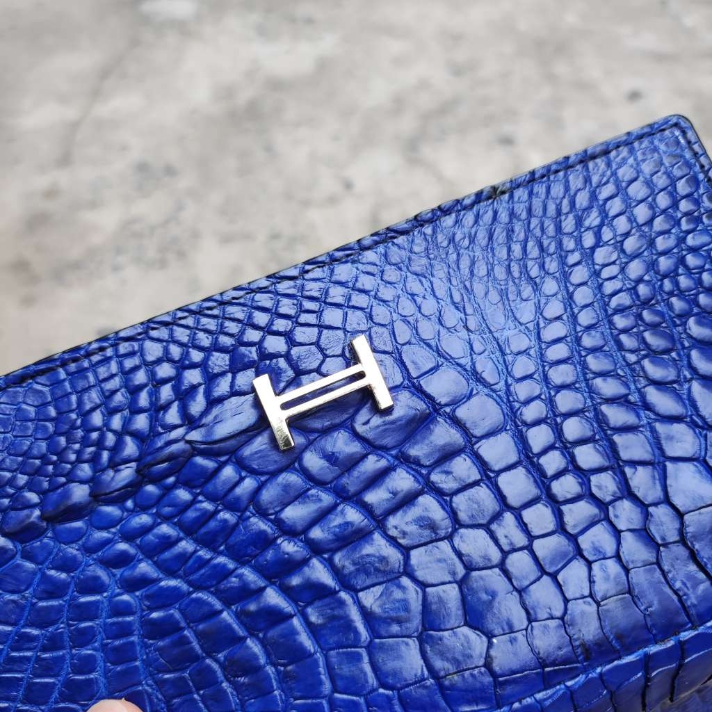Ví cầm tay nữ gập 2 da cá sấu Xanh navy đẹp chất!
