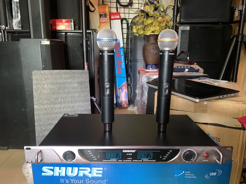 SHURE U-930 Kèm Vali Nhôm