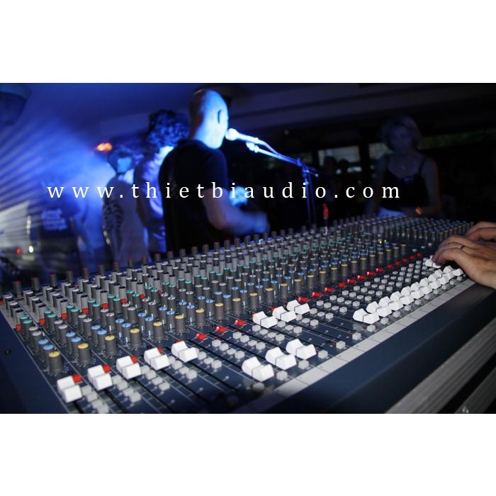 Soundcraft LX7-II - 32 Line