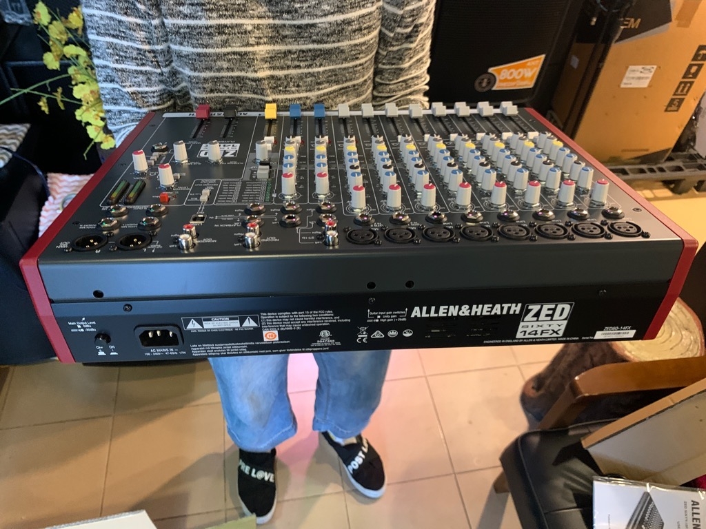 Allen & Heath ZED60-14FX