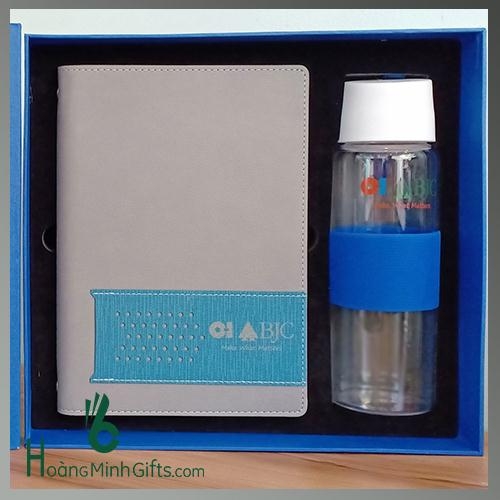 Bộ Giftset 2 Sản Phẩm Sổ Da  + Bình Nước In Logo - Kh O-I BJC