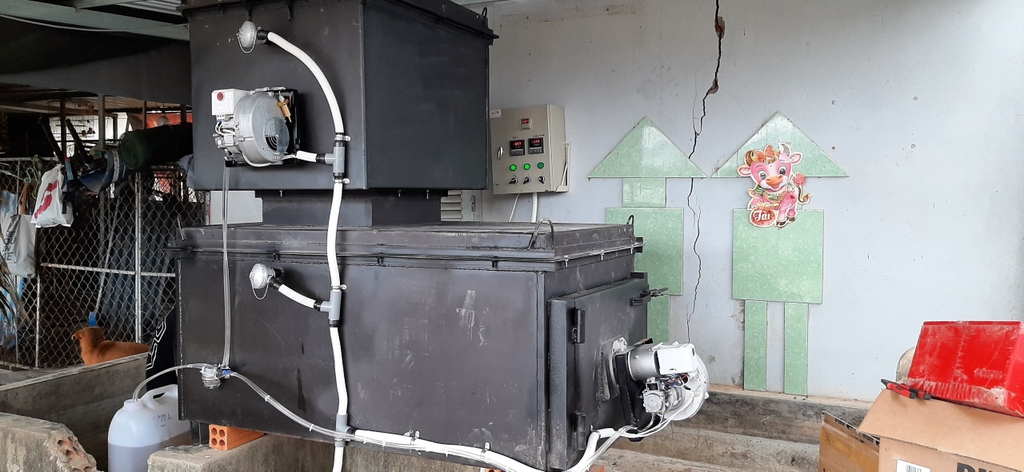 lò đốt rác thải chăn nuôi
