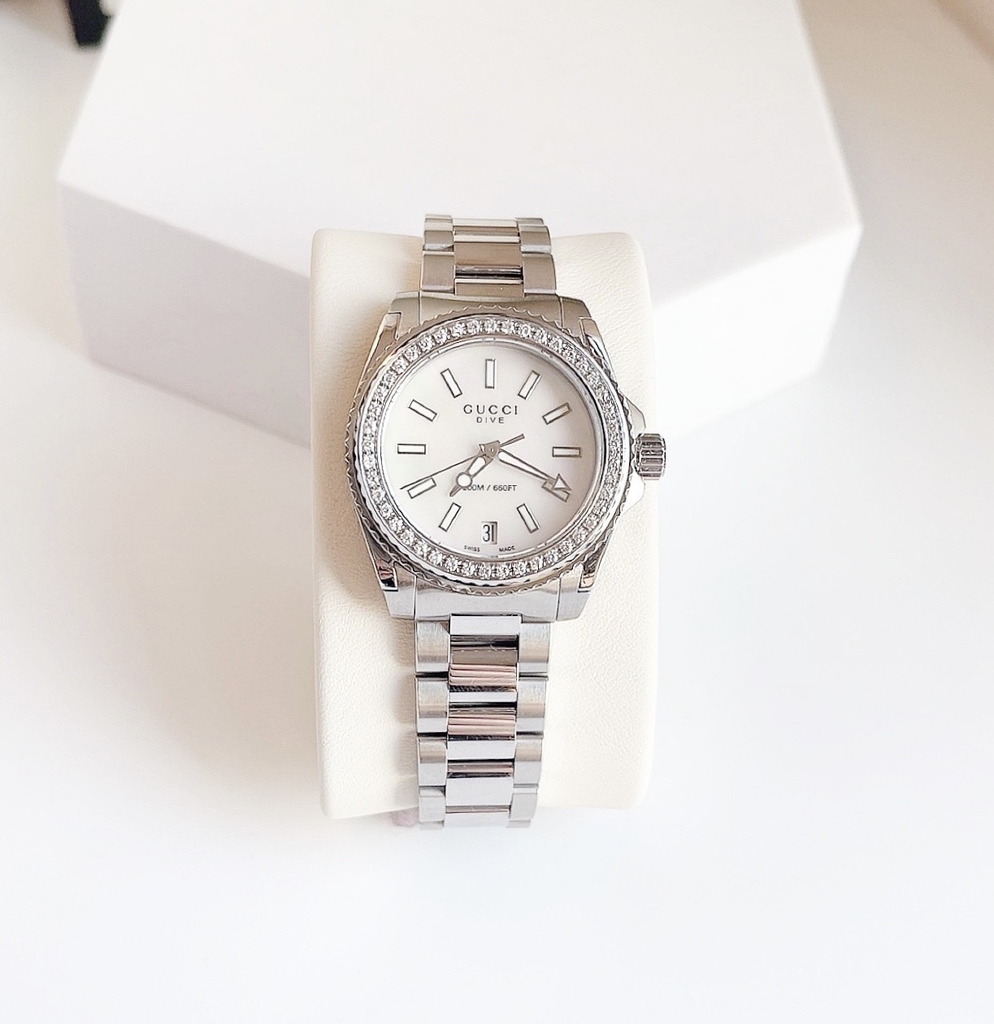 Gucci Dive Mother Of Pearl Dial Stainless Steel Ladies 