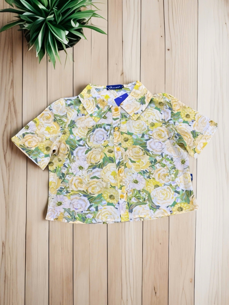 Sơ mi cổ đức hoa croptop trẻ trung UKSM2505010