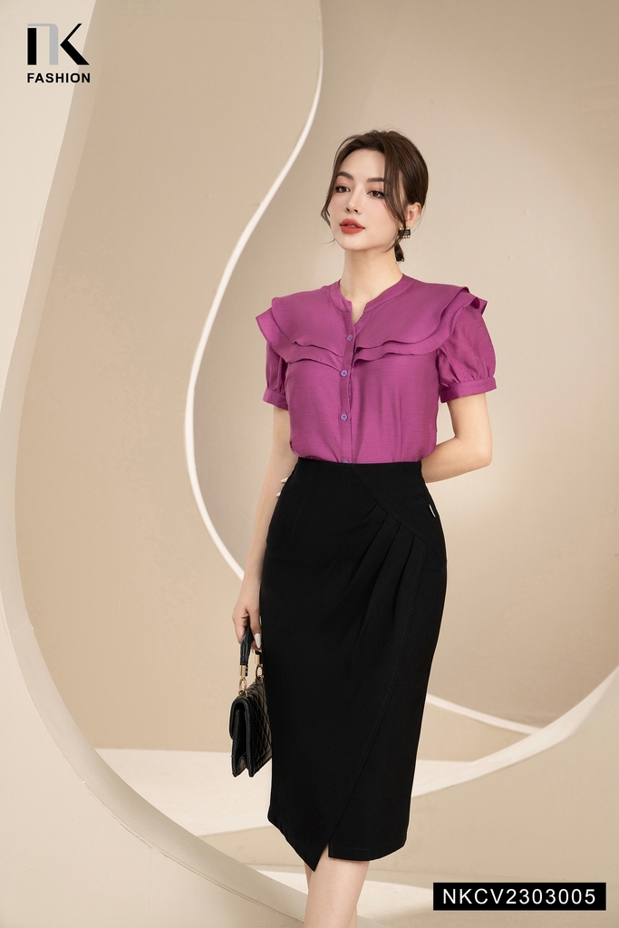 Chân Váy Bút Chì Xếp Chéo  NKCV2303005