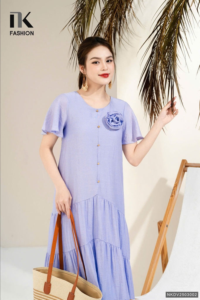 Váy Đầm Maxi Gun Nữ Tính Dáng Suông Thoải Mái NKDV2503002