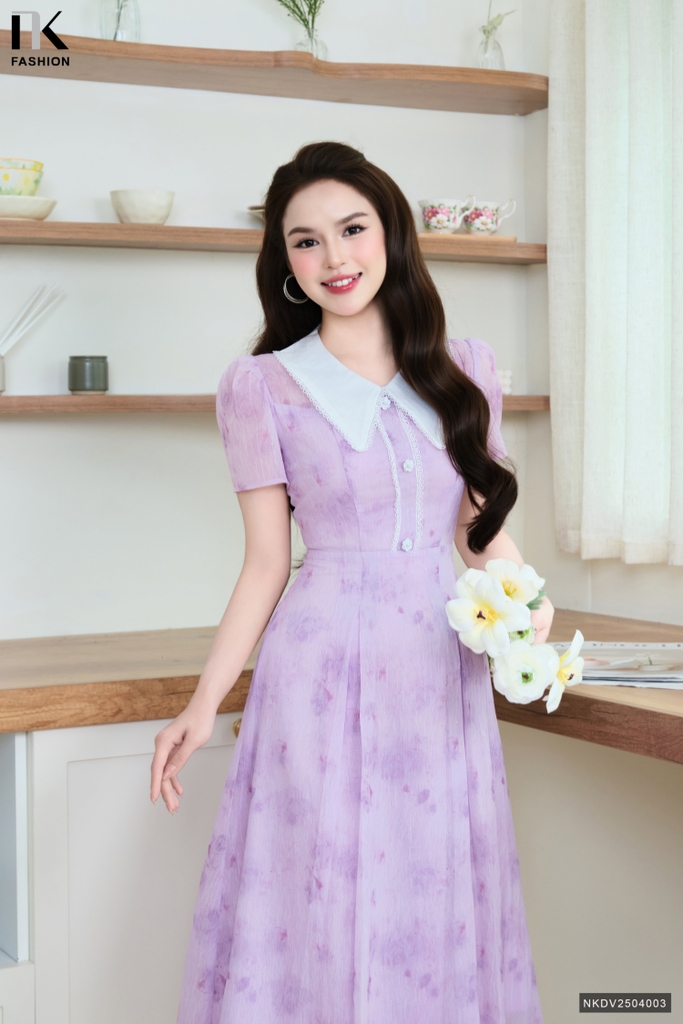 Đầm tơ phối cổ kê ren xinh xắn, điệu đẹp NKDV2504003