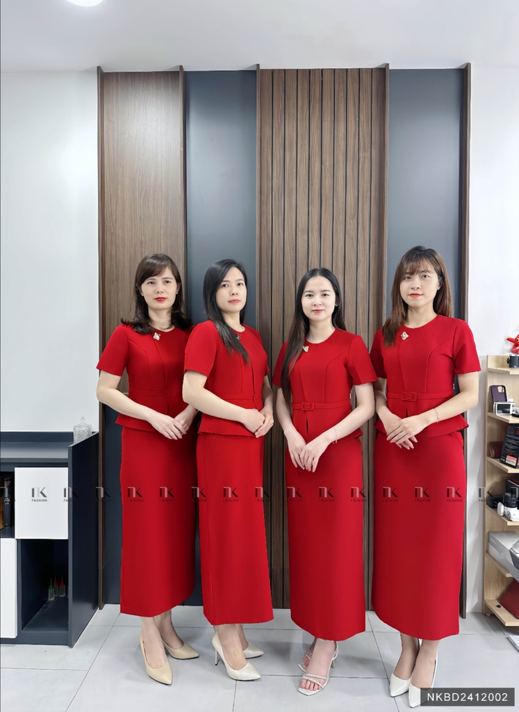 Set Chân Váy Bút Chì Và Áo Xếp Cổ Đai Eo Thanh Lịch Vải Mềm Mịn NKBD2412002 ( Bao gồm cả áo + CV)