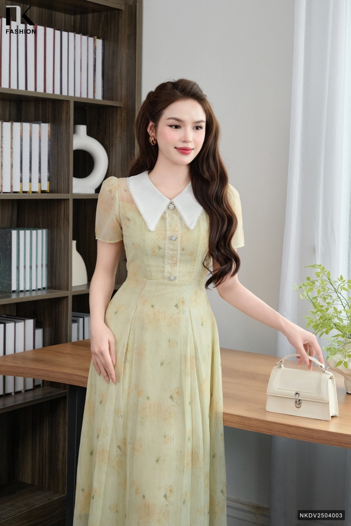 Đầm tơ phối cổ kê ren xinh xắn, điệu đẹp NKDV2504003