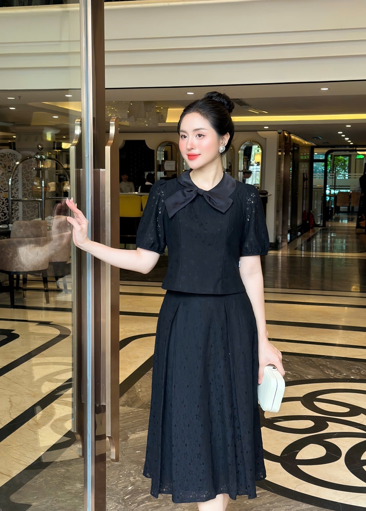 Set ren sọc hoa chân váy xòe xinh xắn NKBD2409001