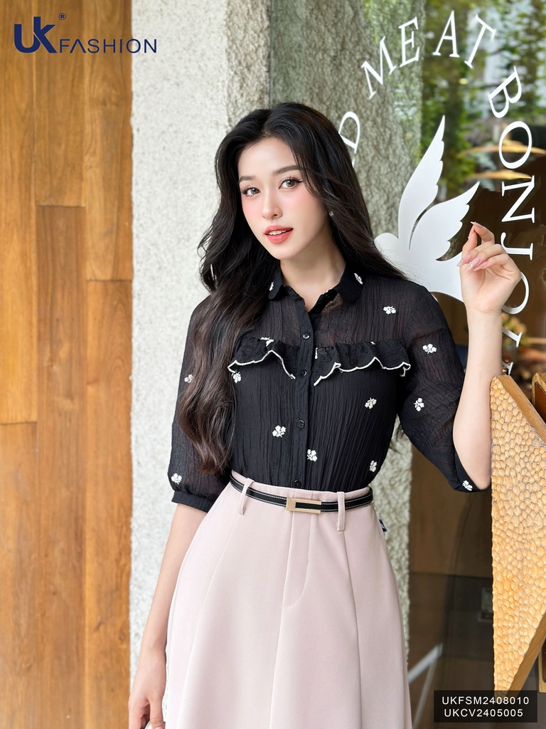 Áo Sơ Mi Cổ Sen Bẻ Thêu Hoa UK Fashion Công Sở Nữ Thanh Lịch, Nữ Tính Vải Mềm Mịn UKFSM2408010