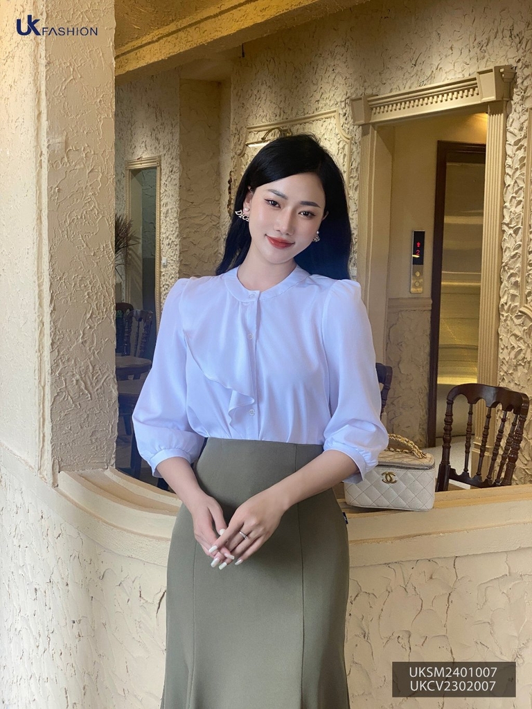 Áo Sơ mi cổ tàu bèo lệch UK Fashion chất liệu lụa cao cấp, chống nhăn, vải mềm mát, thời trang công sở nữ UKSM2401007