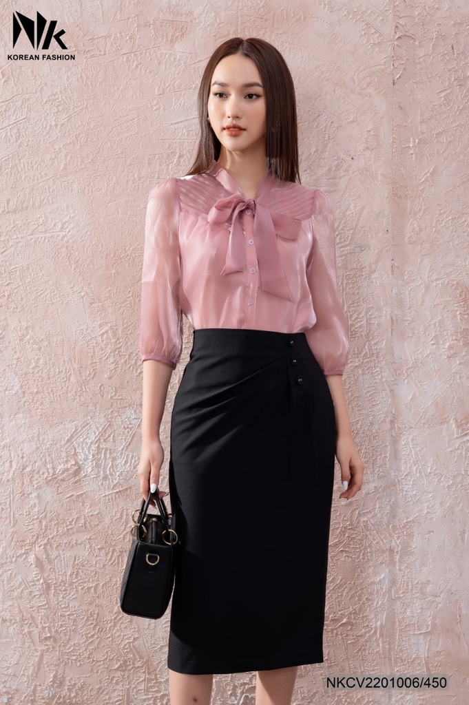 Chân Váy Bút Chì Ba Cúc Basic NKCV2201006