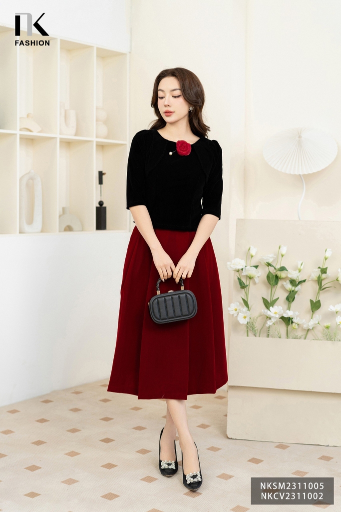 Áo Sơ Mi Nhung Vai Xếp Trẻ Trung, Nữ Tính, Điệu Đà NKSM2311005