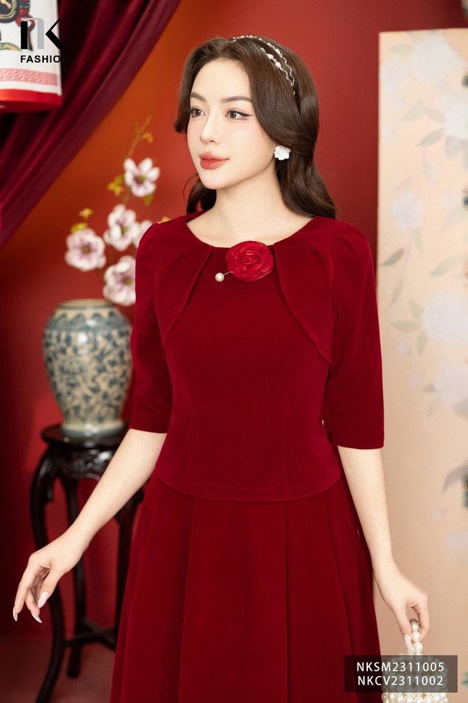 Áo Sơ Mi Nhung Vai Xếp Trẻ Trung, Nữ Tính, Điệu Đà NKSM2311005