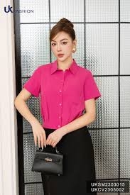 Áo Sơ Mi Cổ Đức Croptop UK Fashion Túi Ngực Thiết Kế Lệch Trẻ Trung Năng Động Chất Vải Thoáng Mát Mềm Mịn UKSM2303015