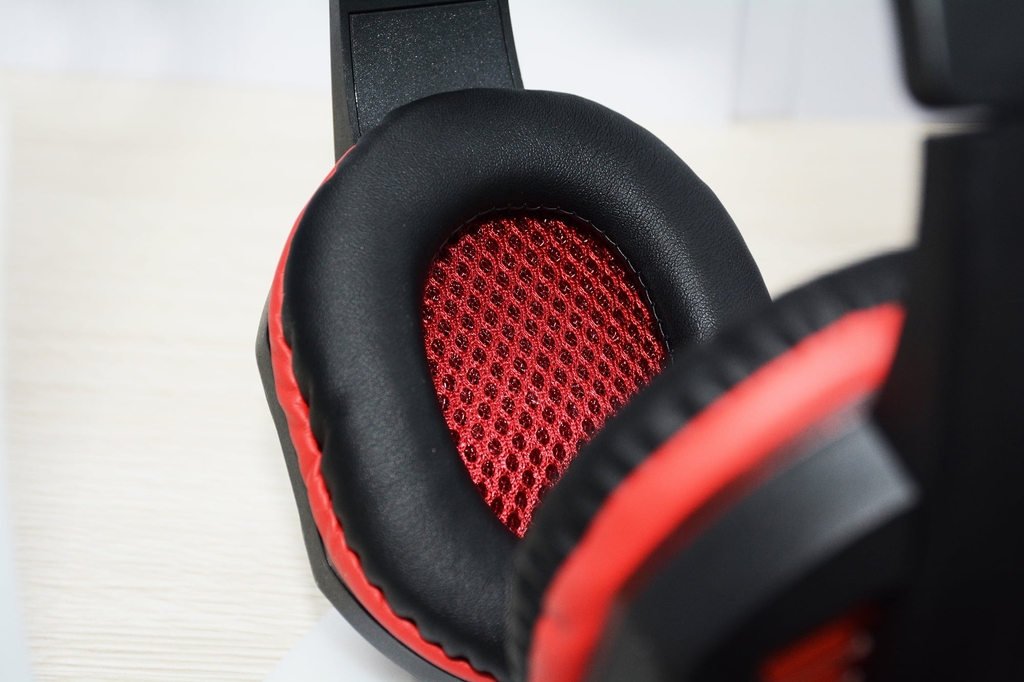 Tai nghe Over-ear SoundMAX AH 314 (Đen,Đỏ)