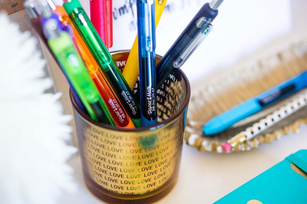 Bút gel đầu bấm Paper Mate InkJoy Gel Medium Point 0.7mm