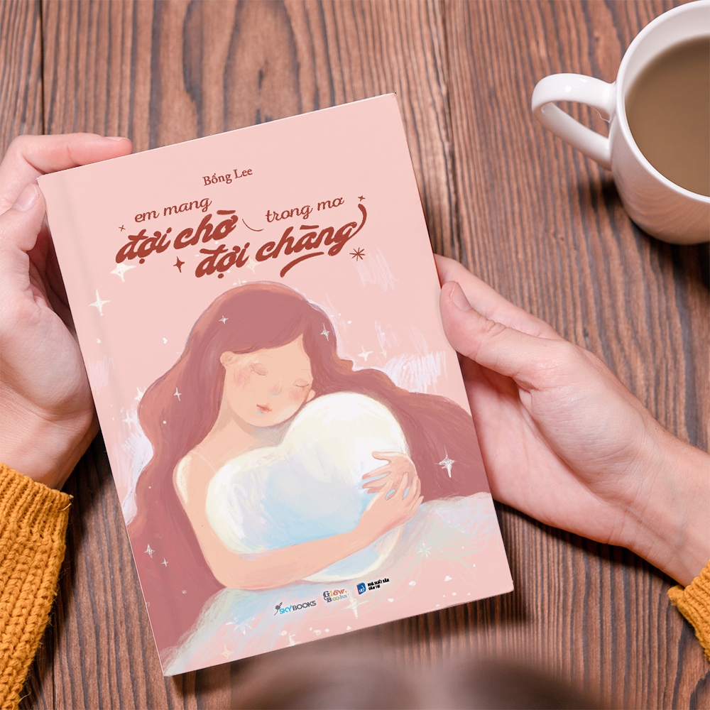 Sách - Em Mang Đợi Chờ Trong Mơ Đợi Chàng