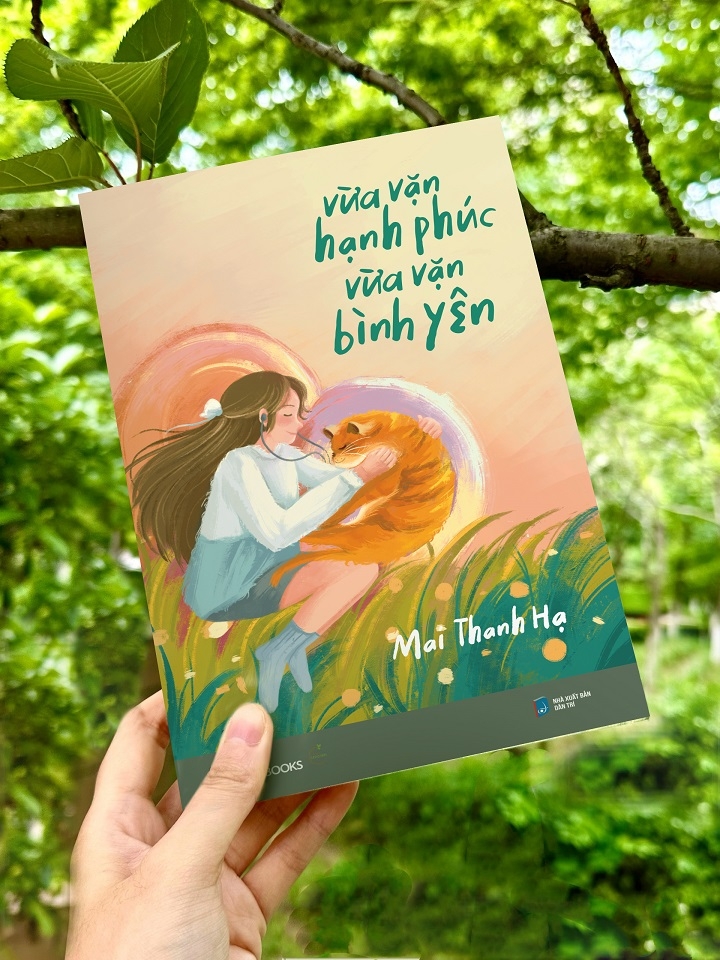 Sách - Vừa Vặn Hạnh Phúc Vừa Vặn Bình Yên