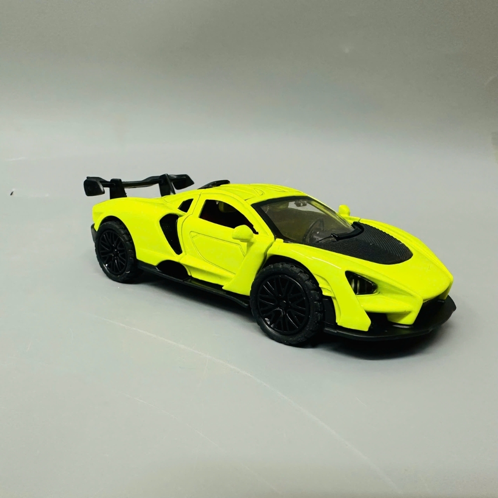 Mô Hình xe Maclaren màu xanh nõn chuối - tỉ lệ 1:36 Hợp kim có thể mở cửa - bánh sau chạy cót - Dài 12cm - rộng 5cm - cao 4cm nặng : 200gram - FULL BOX : box màu - SKU : oto45 - K67-T2-S4