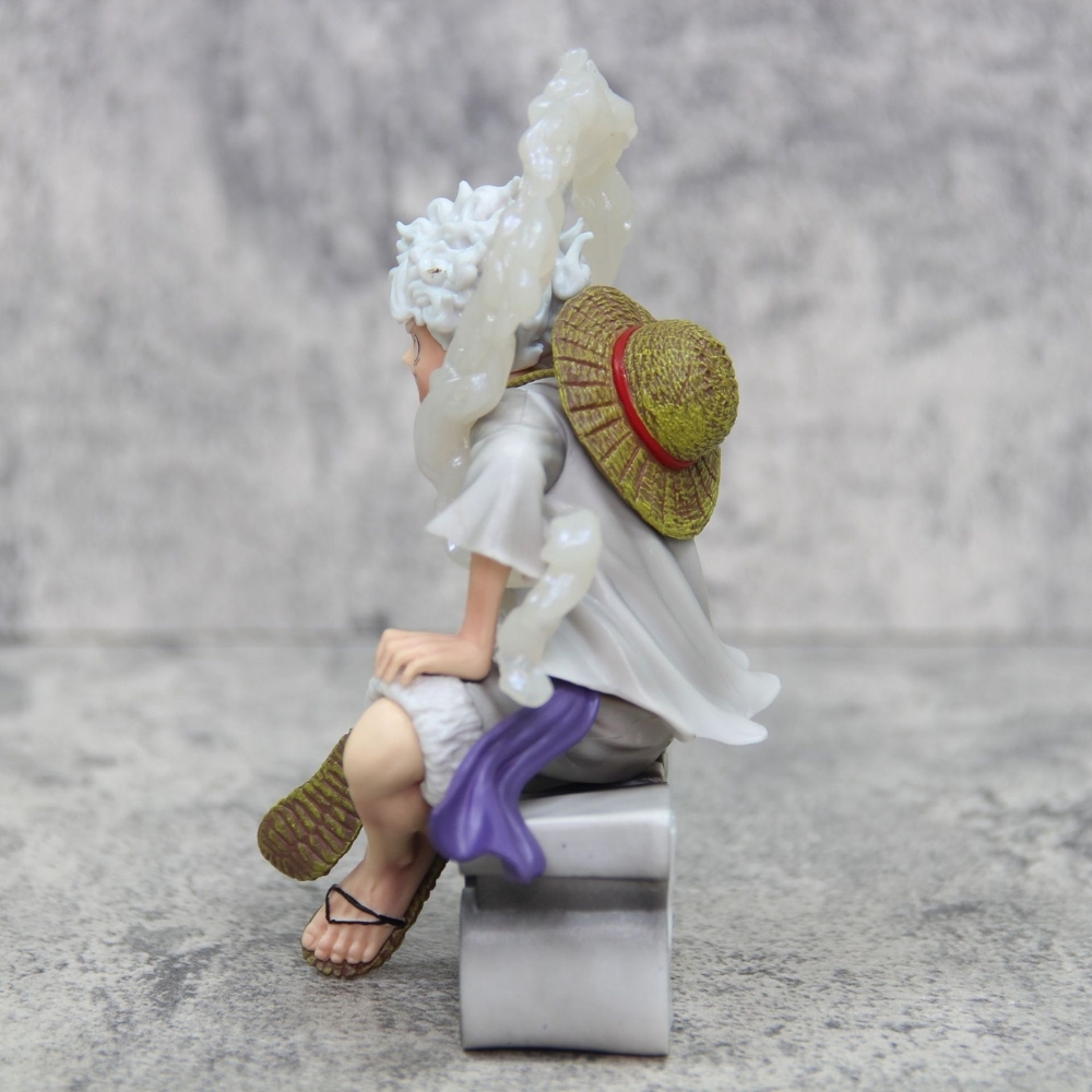 Hàng Cao Cấp -  Mô Hình OnePiece Luffy gear 5 áo trắng ngồi cười tay chống cằm có đế siêu đẹp Cao 15cm - Nặng 500gram , Figure OnePiece - Full Box K18-T3-S2