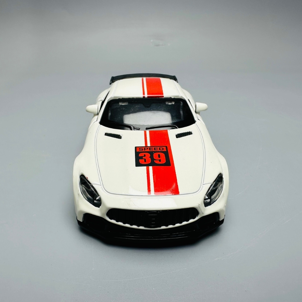 Mô Hình xe mẹc trắng vạch đỏ  tỉ lệ 1:36 Hợp kim có thể mở cửa - bánh sau chạy cót - Dài 11.5cm - rộng 5cm - cao 3.5cm - nặng : 100gram - FULL BOX : box màu SKU : oto108