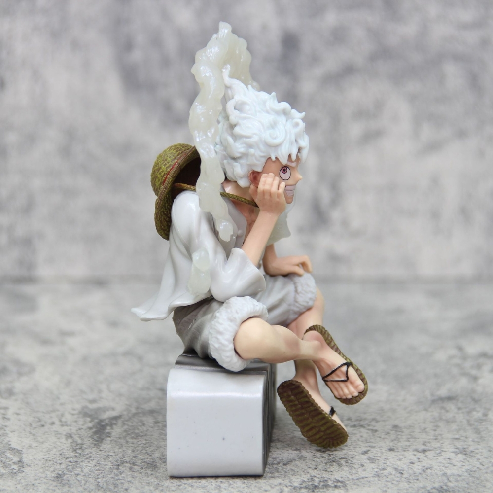 Hàng Cao Cấp -  Mô Hình OnePiece Luffy gear 5 áo trắng ngồi cười tay chống cằm có đế siêu đẹp Cao 15cm - Nặng 500gram , Figure OnePiece - Full Box K18-T3-S2