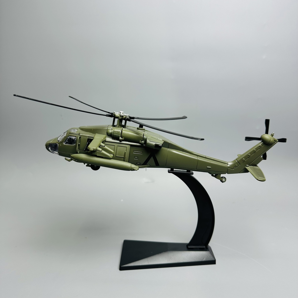 Mô Hình trực thăng 1:100 Hợp kim - Có tiếng - đèn pha sáng - Dài 25cm - rộng 10cm - cao 5cm - nặng ~ 1000gram - FULL BOX : box màu SKU : oto257 - K64-T5-S1