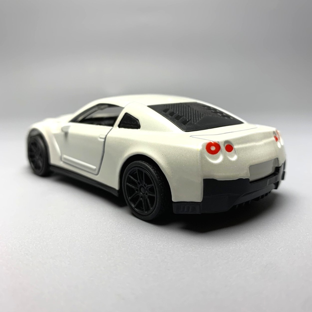 Mô Hình xe NISSAN GTR tỉ lệ 1:43 Hợp kim có thể mở cửa - bánh sau chạy cót - Dài 10cm - cao 3cm - nặng 200gram - Figure Oto - FULL BOX : box màu - SKU : oto20 - K69-T3-S12
