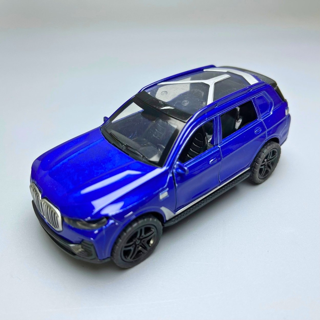 Mô Hình xe BMW X7 màu xanh trời - tỉ lệ 1:36 Hợp kim có thể mở cửa - bánh sau chạy cót - Dài 12cm - rộng 5cm - cao 4cm - nặng : 200gram - FULL BOX : box màu - OTO73 - K65-T1-S1