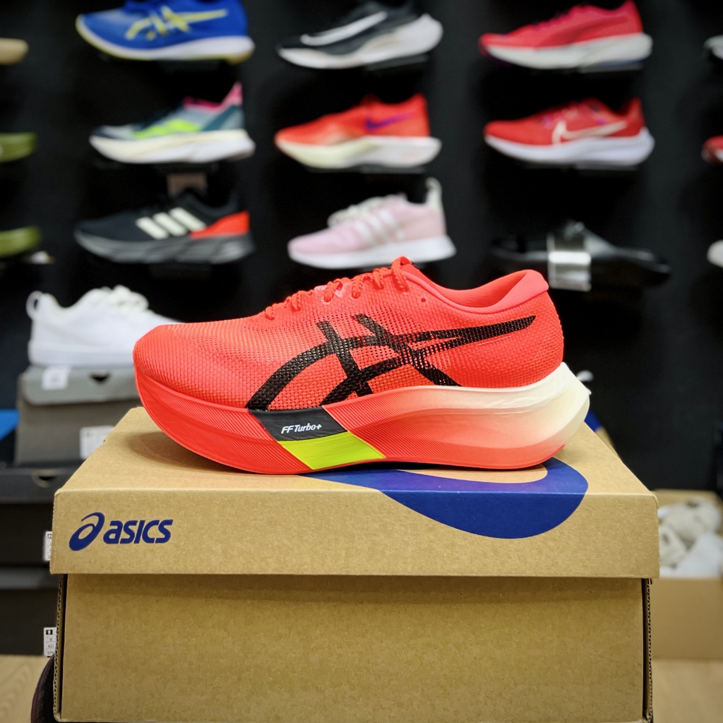 Asics Metaspeed ‘Sky Paris U’