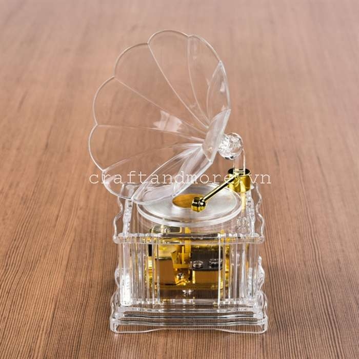 Hộp âm nhạc dây cót pha lê máy hát