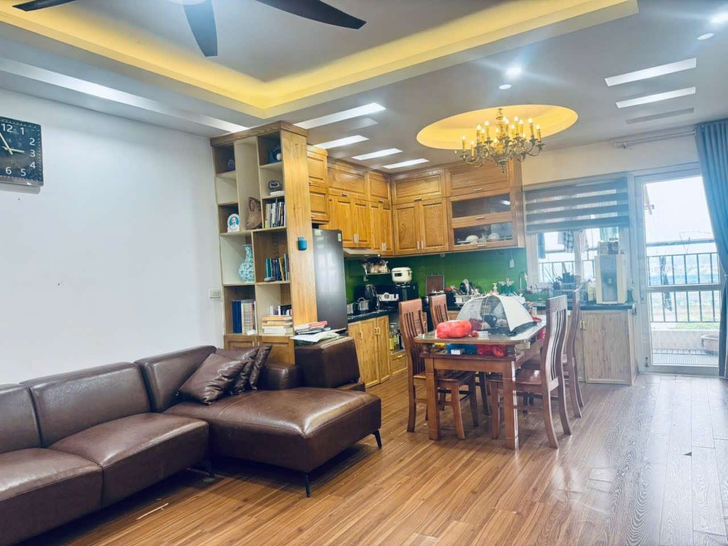 Bán căn góc 806HH03E 2 ngủ 80m2 view đường 6 tòa mới, KĐT Thanh Hà.